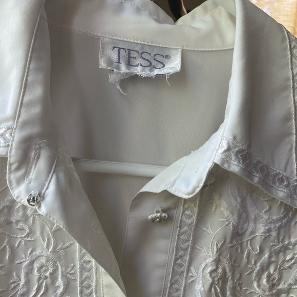 Vintage white button down blouse - Picture 3 of 10